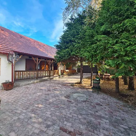 Apartament Gerendas Vendeghaz