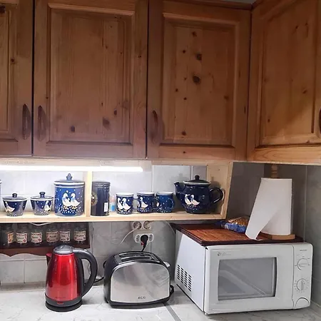 Gerendas Vendeghaz * Mátraderecske